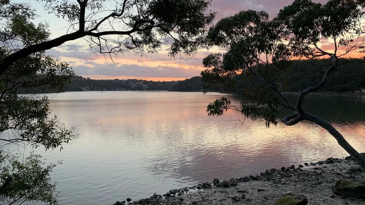Georges River 区域 Oatley Park 日落水岸