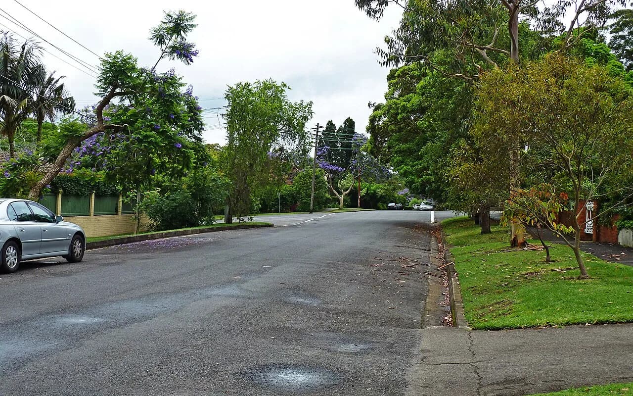 Local streetscape in Killara, Sydney